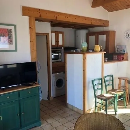 Prázdninový dům House 500 M Env. Plage Et Commerces Maison De Type 4 Avec Jardin 6 Personnes La Paree 1